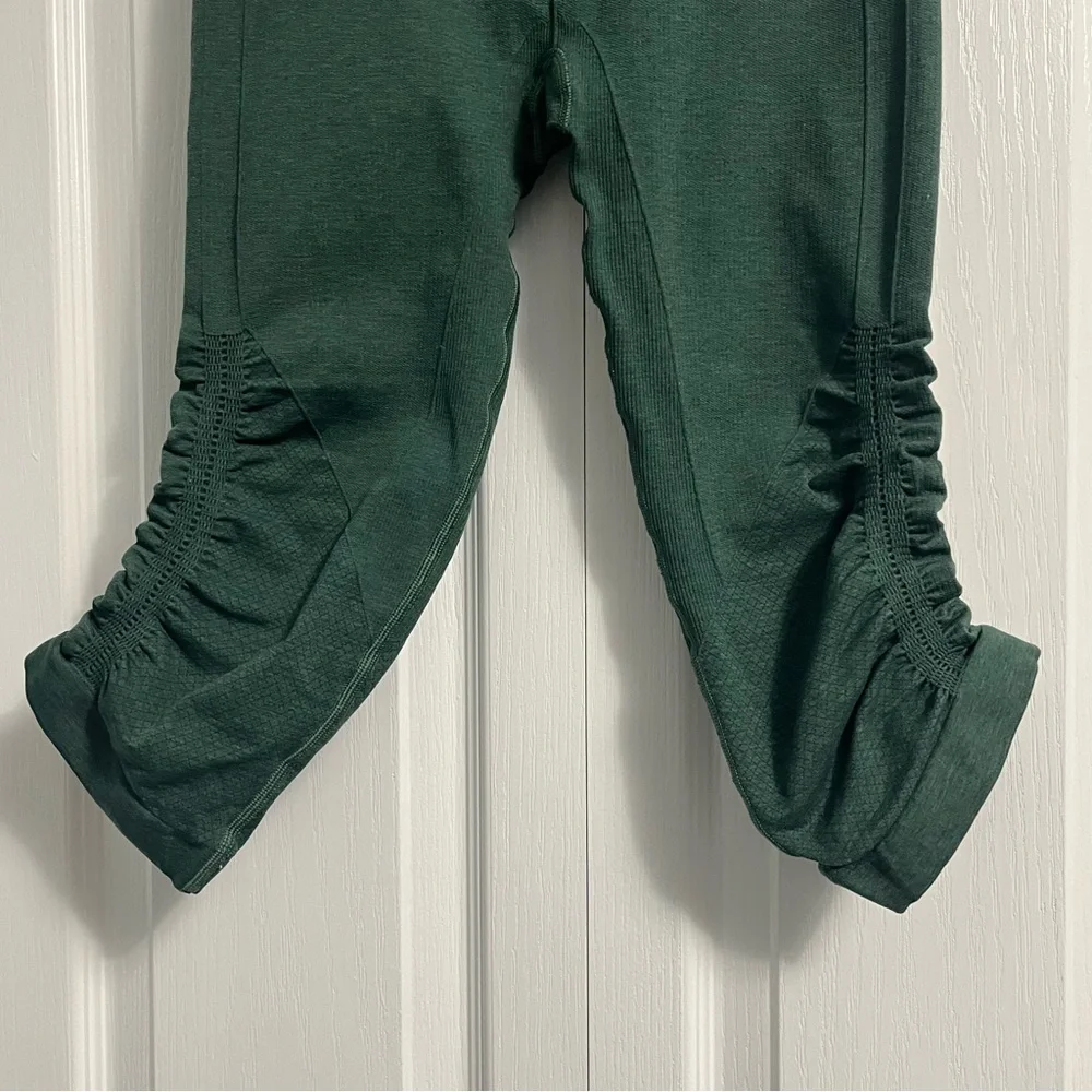 LULULEMON In The Flow Cropped Leggings green women’s size 4 activewear - Picture 4 of 16